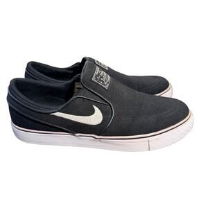 NIKE Stefan Janoski Shoes Youth Size 7 Canvas Slip On Black White 882988-002